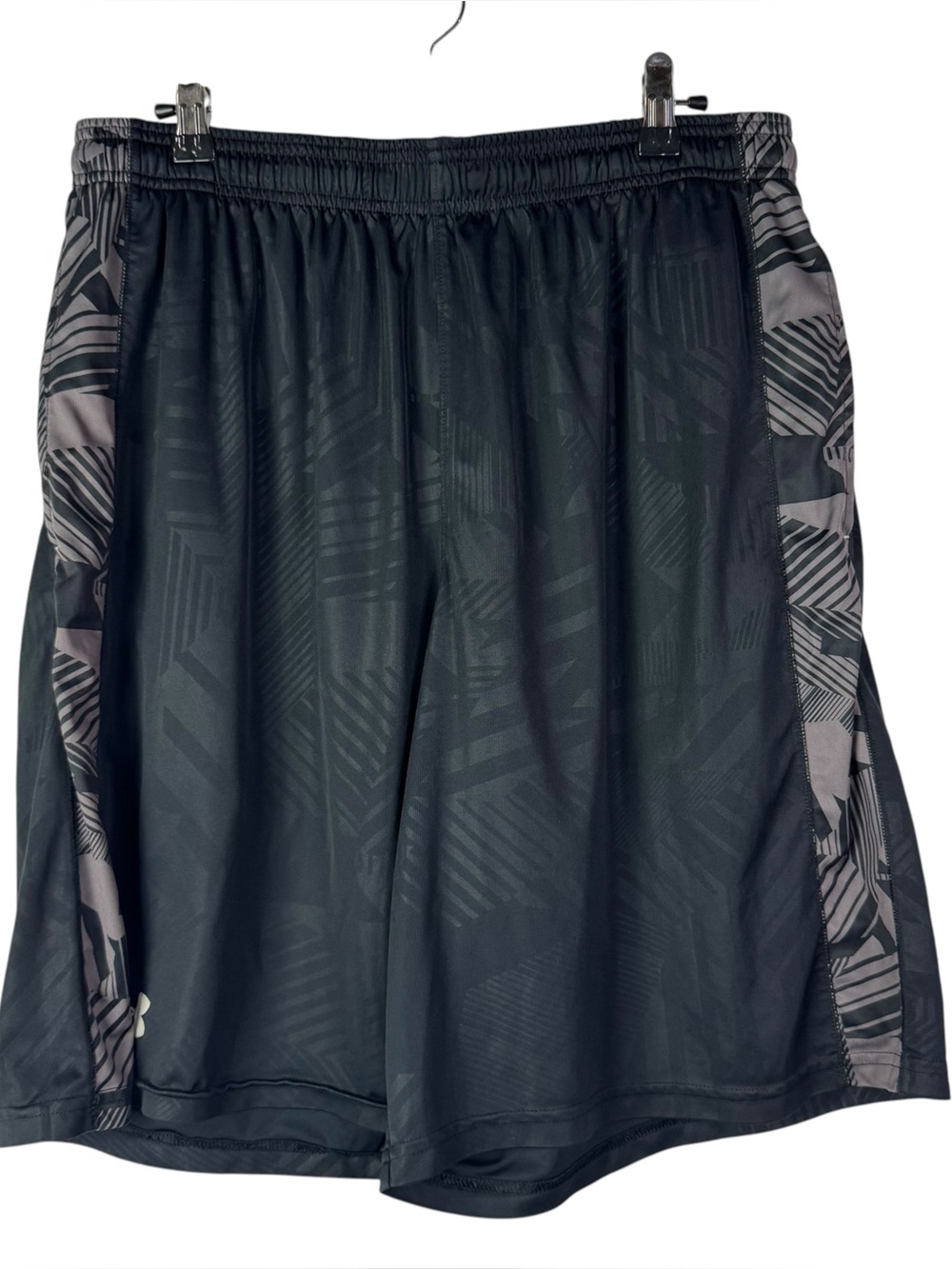 Under Armour Black Printed Basketball Athletic Shorts L
